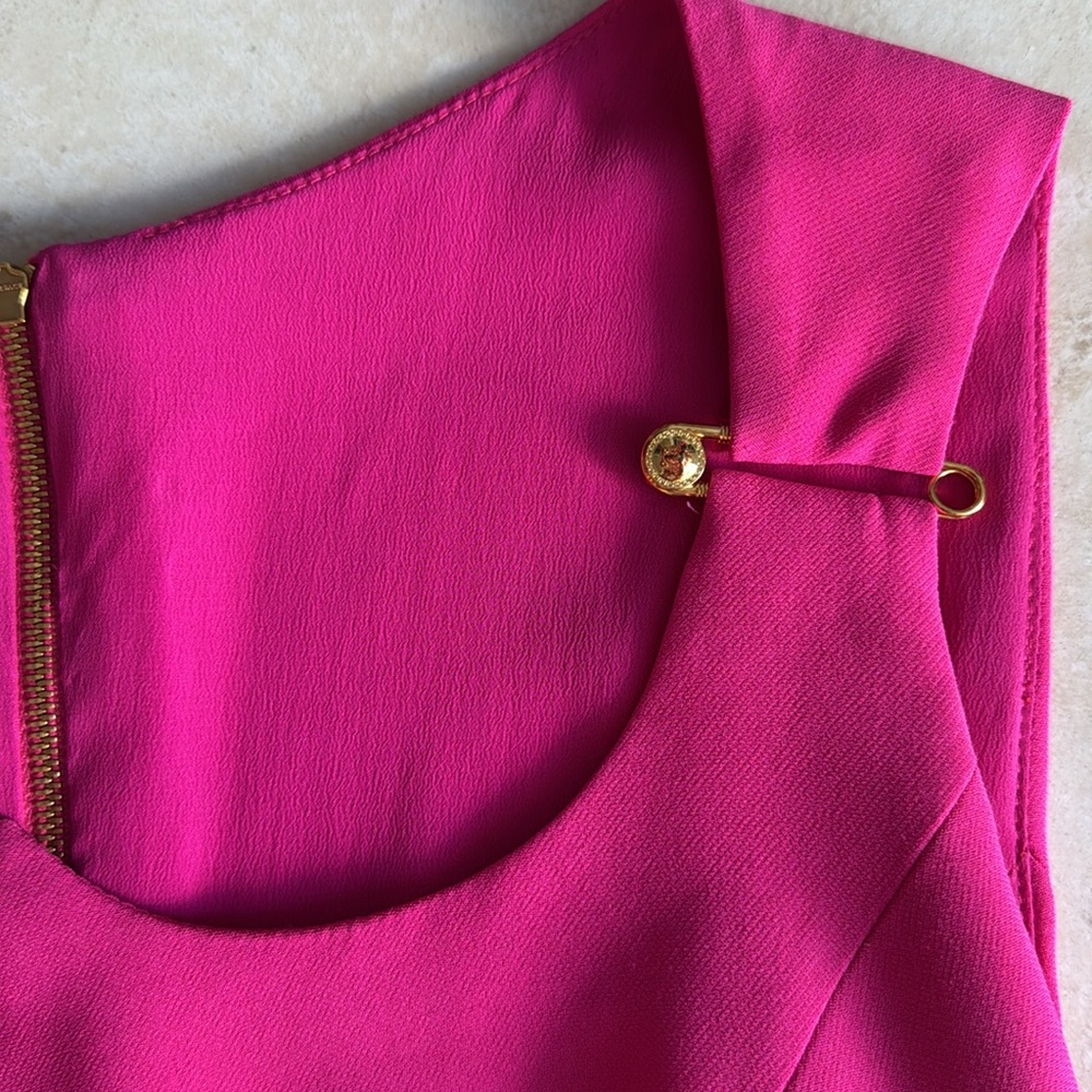 VERSACE Mini Fuchsia Pink Dress with Gold Hardware SIZE 38 - Picture 3 of 15